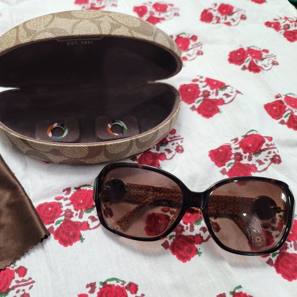 Coach Vintage Ella Sunglasses in Brown Tortoiseshell w/ Lens Cloth and Case